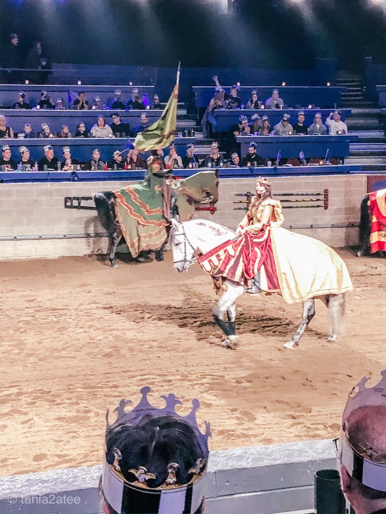 Medieval-Times-Queen-on-horse
