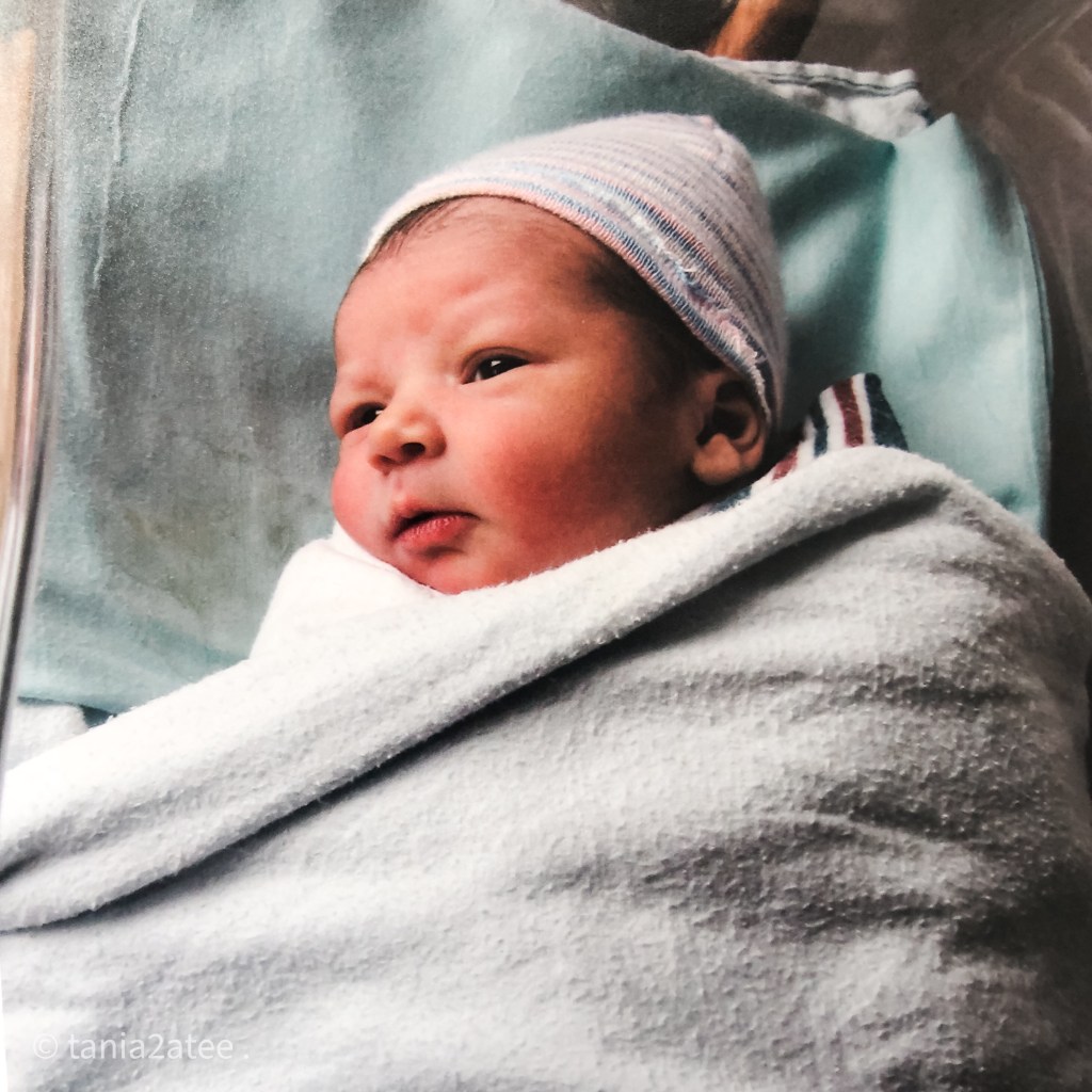 tania2atee-blog-baby-girl-wrapped-in-blanket